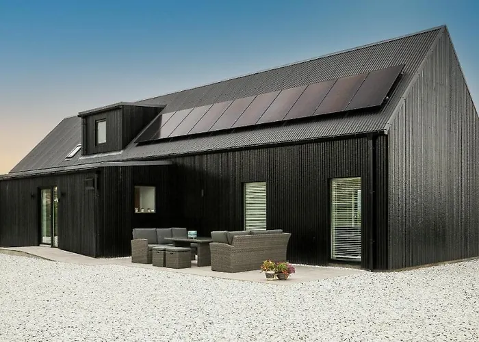 Black Barn Skye - Contemporary 3 Bed / 4 Bath Home