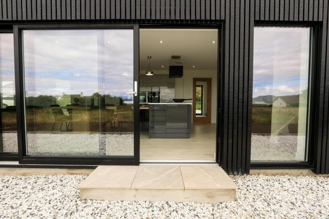 Black Barn Skye - Contemporary 3 Bed / 4 Bath Holiday home *